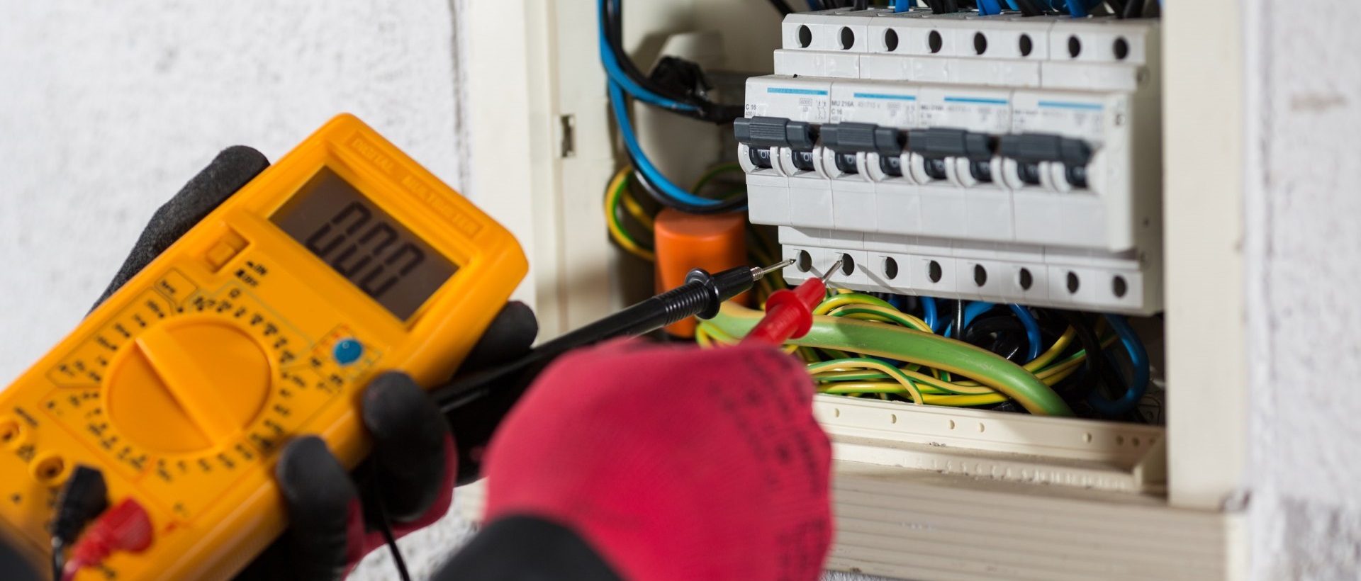 Electricians SE20